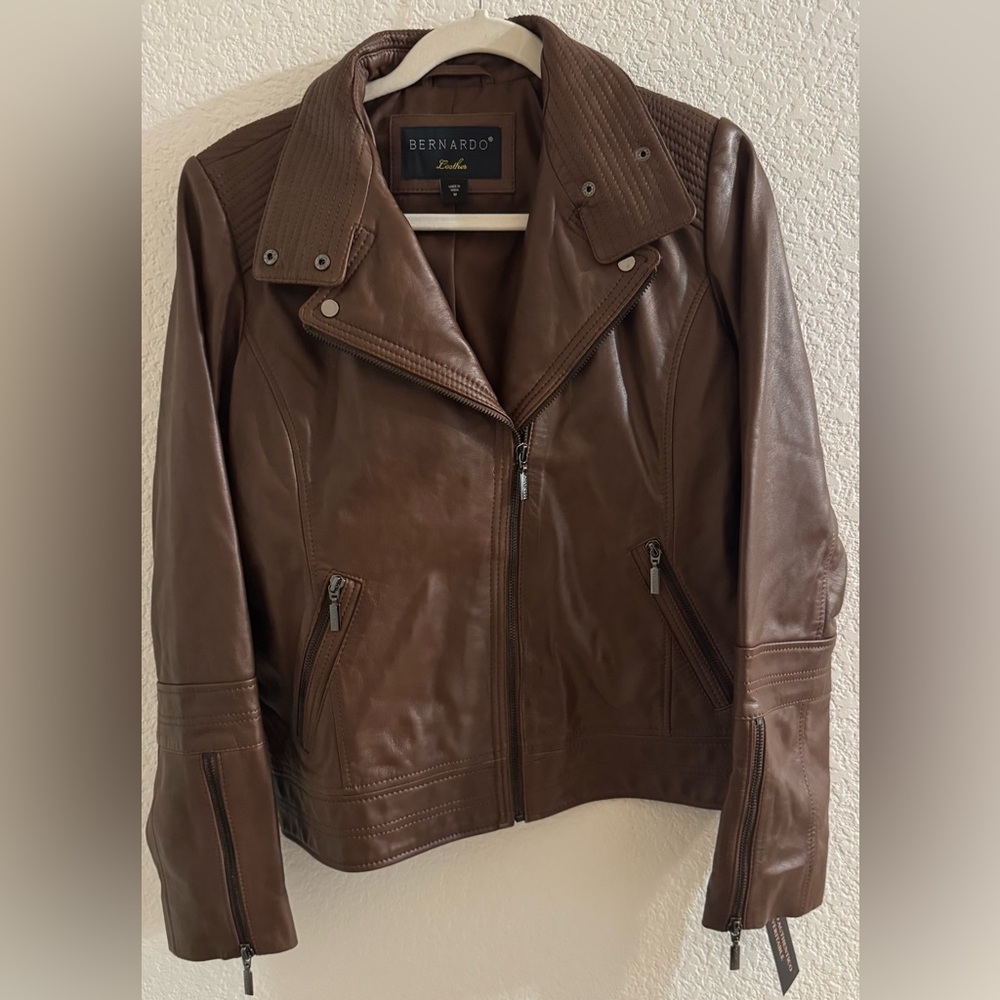 Brown Bernardo leather jacket-Size Medium